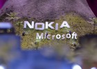 Microsoft compra el negocio de aparatos y servicios de Nokia Microsoft compra el negocio de aparatos y servicios de Nokia