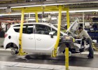 La industria manufacturera mejora, pero todavía no crea puestos de trabajo La industria manufacturera mejora, pero todavía no crea puestos de trabajo