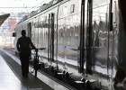 Varios detenidos tras registrar la Guardia Civil las sedes de Adif Varios detenidos tras registrar la Guardia Civil las sedes de Adif