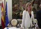 Chacón renuncia a la secretaría general del PSOE pero acudirá a las primarias Chacón renuncia a la secretaría general del PSOE pero acudirá a las primarias