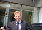 “Los rusos son clientes muy importantes de coches de lujo” “Los rusos son clientes muy importantes de coches de lujo”