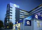 Telefónica se acerca a la compra de E-Plus tras el pacto con un virtual germano Telefónica se acerca a la compra de E-Plus tras el pacto con un virtual germano