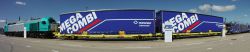 Cajas móviles Mega-Combi de Transfesa para el transporte de automóviles.