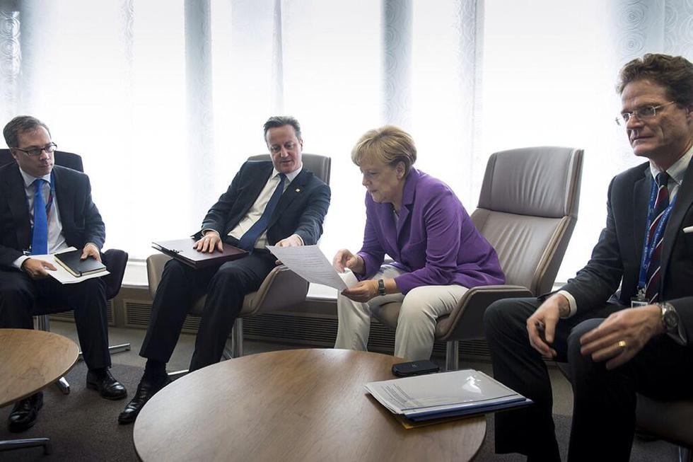 Patinazo de Merkel y Cameron