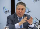 Empleo se atrinchera para no bajar cotizaciones sociales Empleo se atrinchera para no bajar cotizaciones sociales