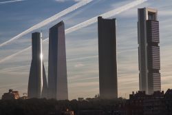 Pocas veces se encontrará Madrid con tan poca gente como en estos días.