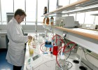 Biosimilares, la próxima guerra para la industria farmacéutica Biosimilares, la próxima guerra para la industria farmacéutica