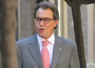 Cataluña sopesa recurrir el decreto que le obliga a pagar las clases en castellano Cataluña sopesa recurrir el decreto que le obliga a pagar las clases en castellano