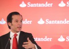 Santander aprovecha la bonanza del mercado y planea una emisión de 'cocos' Santander aprovecha la bonanza del mercado y planea una emisión de 'cocos'
