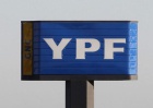 YPF y Petronas firman un acuerdo de inversión por 418 millones de euros YPF y Petronas firman un acuerdo de inversión por 418 millones de euros
