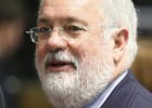 Arias Cañete vende las acciones que poseía en dos petroleras Arias Cañete vende las acciones que poseía en dos petroleras