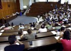 Médicos y matronas de toda España compiten por 400 plazas en Madrid Médicos y matronas de toda España compiten por 400 plazas en Madrid