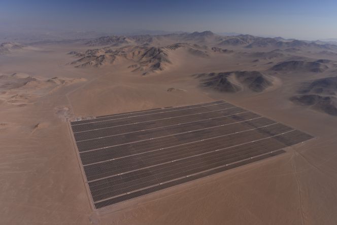 Vista aérea de Amanecer Solar, el parque de tecnología fotovoltaica más grande de América Latina, que ha desarrollado SunEdison en Copiapó, en el norte de Chile.