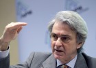 Unesa dice que la reforma les ha “dañado” pero eliminará el déficit tarifario Unesa dice que la reforma les ha “dañado” pero eliminará el déficit tarifario