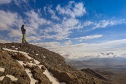 La vista del Callejón Interandino desde la cima de un nevado.