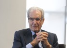 Antonio Garrigues: “Hay que pedir a las mujeres que tengan hijos” Antonio Garrigues: “Hay que pedir a las mujeres que tengan hijos”