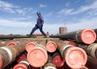 Dos causas y cuatro consecuencias de la caída del petróleo a mínimos de 2010 Dos causas y cuatro consecuencias de la caída del petróleo a mínimos de 2010