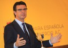 Soria facilita a las eléctricas colocar el déficit de 2013 Soria facilita a las eléctricas colocar el déficit de 2013