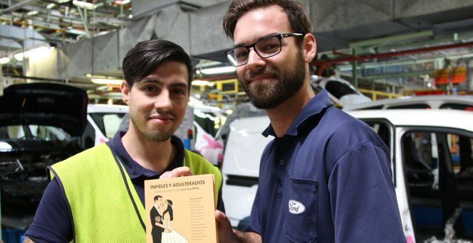 Dos empleados de la factoría de Ford en Almussafes (Valencia) participantes en el programa.