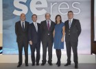 La estrategia empresarial al servicio de la mejora social La estrategia empresarial al servicio de la mejora social