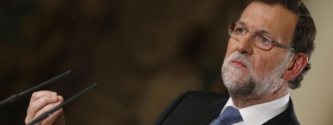 GRA093. MADRID, 26122014.- El presidente del Gobierno, Mariano Rajoy, durante la rueda de prensa que ha ofrecido hoy en el Palacio de la Moncloa, tras el último Consejo de Ministros del año, en la que ha asegurado que 2015 será el año del "despegue definitivo de la economía" y puede ser incluso "muy bueno" desde el punto de vista económico si se mantienen las condiciones favorables en cuanto a cambio del euro y precio de petróleo. EFEJavier Lizón