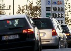 Los carburantes caen más del 10% en diciembre Los carburantes caen más del 10% en diciembre