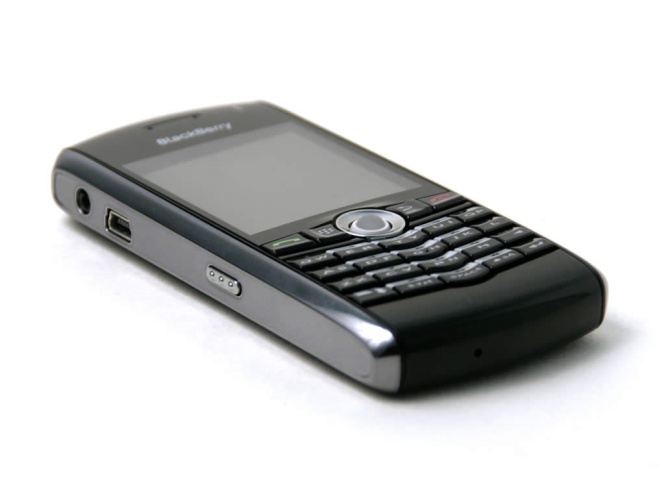 Hace 8 años del 9 de enero en el que se presentó el iPhone ¿qué teléfonos llevábamos entonces en el bolsillo?