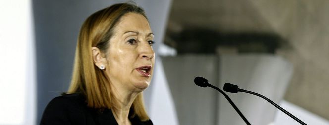 La ministra de Fomento, Ana Pastor.