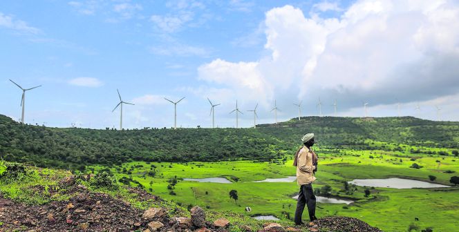 Turbinas de Gamesa en la región de Maharashtra, en India. Un ejemplo de la presencia de empresas españolas en Asia