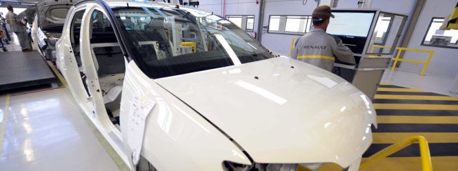 Proceso de fabricación de un automóvil.