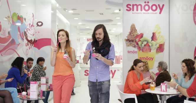 Interior de un establecimiento de Smöoy en España.