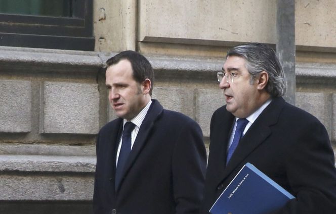 GRA005 MADRID, 922015.-Carlos Aguilar,d., abogado del expresidente de Bankia Miguel Blesa, a su llegada a la Audiencia Nacional donde el juez Fernando Andreu ha convocado a todas las partes personadas en el "caso Bankia" para decidir si impone fianzas civiles a los imputados por presuntas irregularidades en su salida a bolsa, tal y como le han reclamado varias acusaciones particulares de accionistas afectados. EFEFernando Alvarado