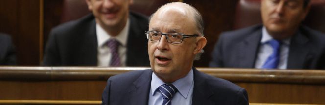 El ministro de Hacienda, Cristóbal Montoro, en el Congreso.