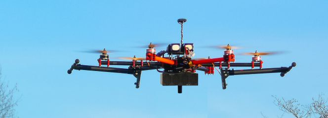 Un dron con red telefónica de la compañía Star Solutions.