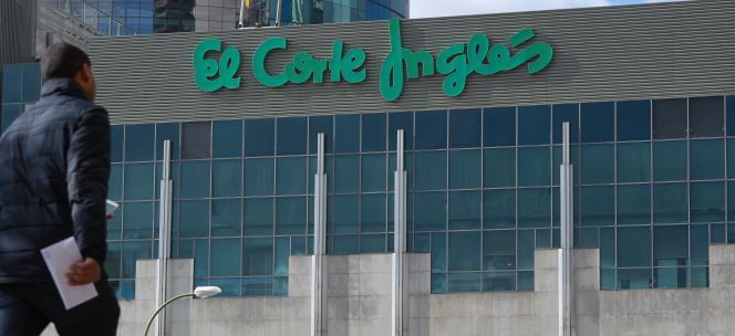 El Corte Inglés eleva un 28% la comisión media por vendedor