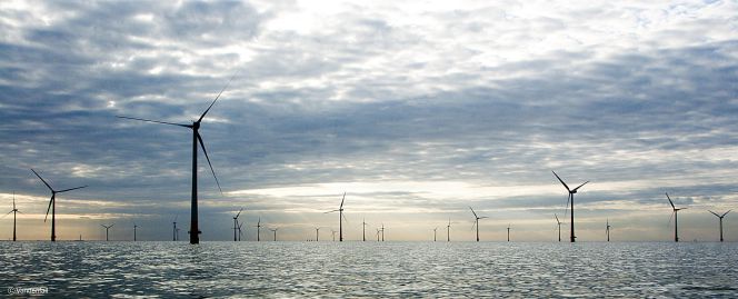 La estabilidad de las turbinas en el mar, como estas de Vattenfall, es uno de los principales campos de investigación.