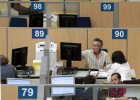 Nuevas ayudas a familias de 100 euros al mes Nuevas ayudas a familias de 100 euros al mes