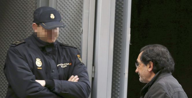 El exconsejero de Caja Madrid José Antonio Moral Santín, que fue consejero a propuesta de IU y que gastó 456.552 euros, a su llegada a la Audiencia Nacional para declarar como imputado.