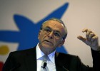 Fainé mantuvo su retribución en 2,6 millones en 2014 Fainé mantuvo su retribución en 2,6 millones en 2014