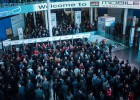 Telecos, fabricantes y gigantes de internet compiten en el Mobile World Congress Telecos, fabricantes y gigantes de internet compiten en el Mobile World Congress