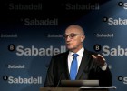 Sabadell cae un 6,6% en Bolsa tras anunciar la compra de TSB por 2.400 millones Sabadell cae un 6,6% en Bolsa tras anunciar la compra de TSB por 2.400 millones