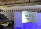 Vueling y Telefónica presentan el primer avión con conexión WiFi de alta velocidad Vueling y Telefónica presentan el primer avión con conexión WiFi de alta velocidad