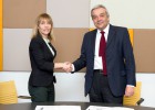 Industria y Microsoft apoyan a las pymes tecnológicas Industria y Microsoft apoyan a las pymes tecnológicas