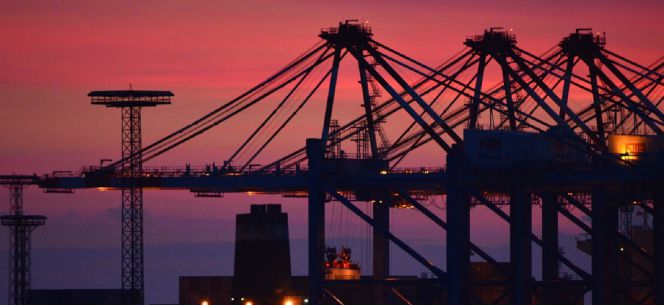 Petróleo barato, ¿un pequeño alivio para el bolsillo del consumidor?