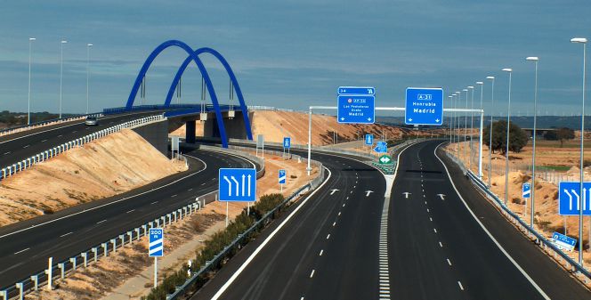 Entrada a la autopista AP-36, que va desde la localidad toledana de Ocaña hasta La Roda, en Albacete.
