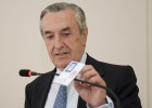 CNMC: “Los precios subirán si las telecos de fusionan” CNMC: “Los precios subirán si las telecos de fusionan”