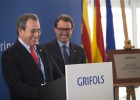 Grifols logra 100 millones del Plan Juncker para I+D Grifols logra 100 millones del Plan Juncker para I+D