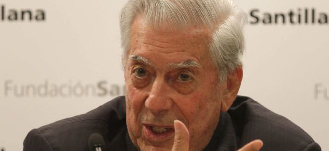 El escritor peruano y premio Nobel de Literatura, Mario Vargas Llosa