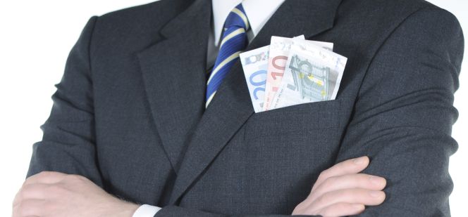 Al BCE no le gustan los consejeros que ejercen gratis en un banco