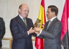 La UE elimina los visados para turistas de Emiratos Árabes Unidos La UE elimina los visados para turistas de Emiratos Árabes Unidos